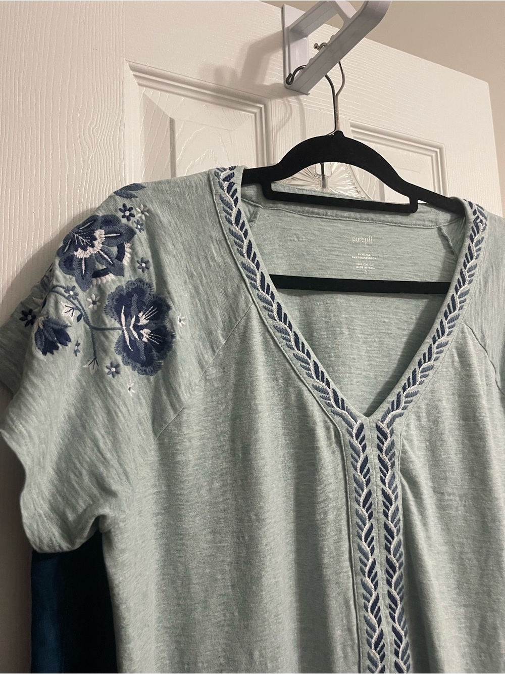 Women’s J.Jill Bundle:Light Mint Embroidered V-Neck Top with Tall Linen Pants - Picture 2 of 11
